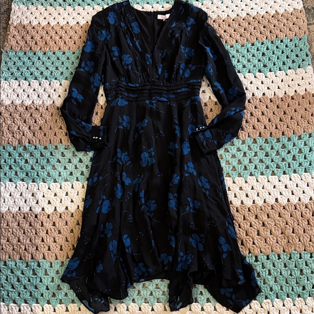 Parker Black Blue Floral Sheer Handkerchief Pleated Dress Womans sz 0 XS NWT New